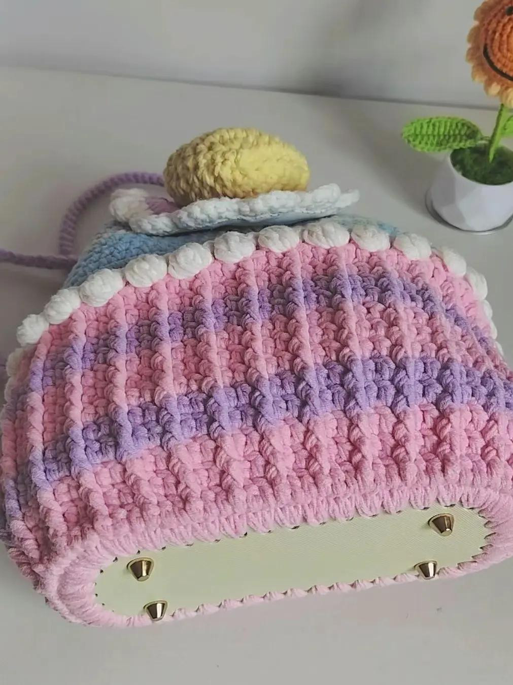 Crochet Cream Cake Backpack Pattern with Heart and Ruffles