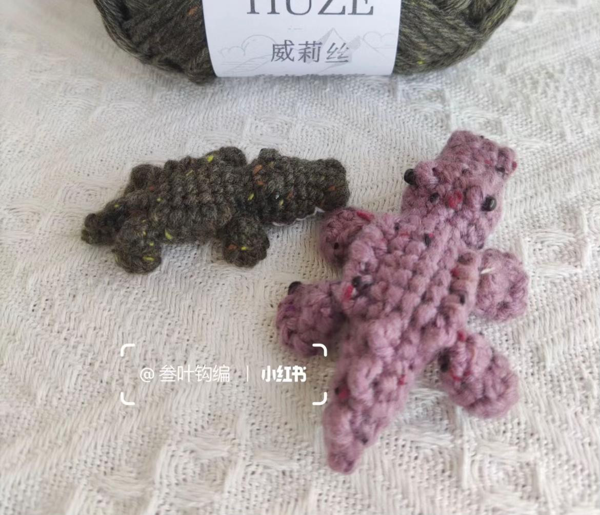 Crochet Crocodile Pattern: Two Sizes, Amigurumi Tutorial with Chart Instructions