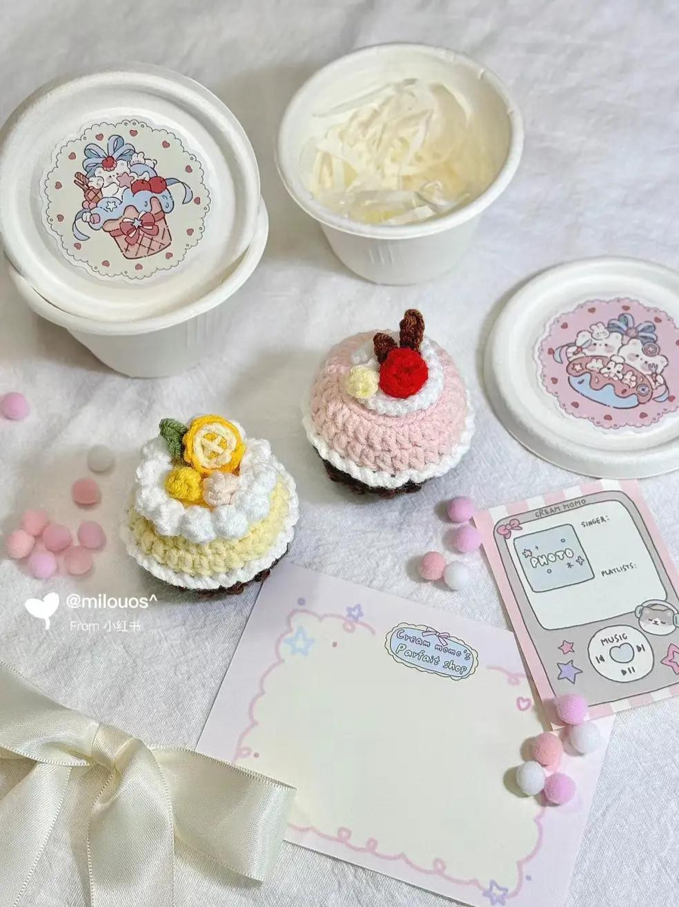 Crochet Cupcake Pattern: Detailed Chart for Paper Cup, Cake, Cream, and Strawberry Toppings