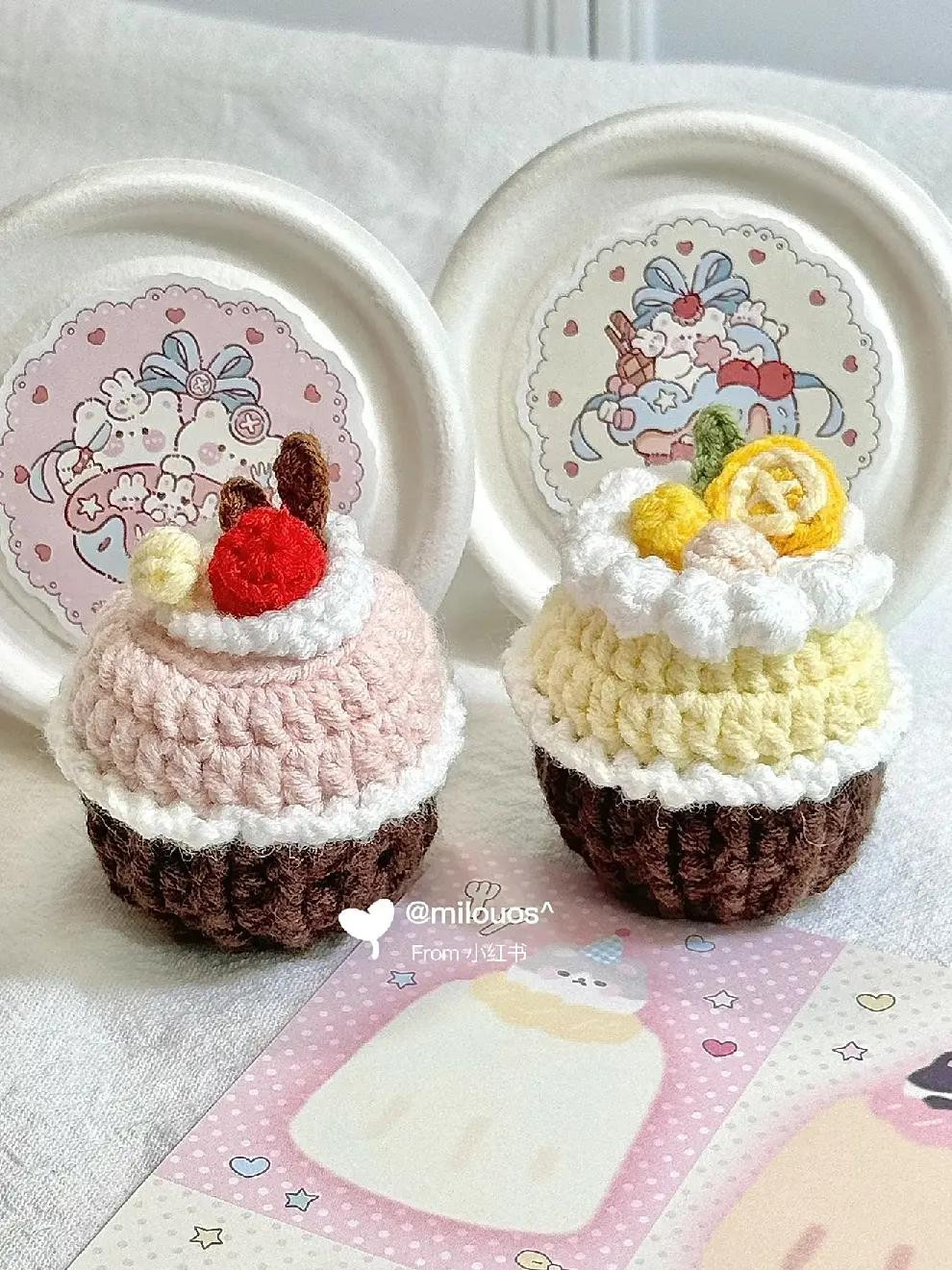 Crochet Cupcake Pattern: Detailed Chart for Paper Cup, Cake, Cream, and Strawberry Toppings