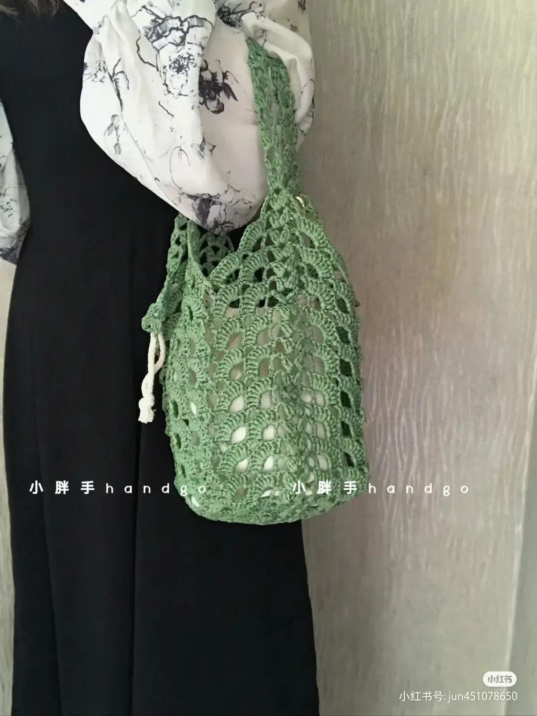 Crochet Fan Stitch Bag Pattern Chart: One Yarn Skein for Five Different Green Handmade Bags