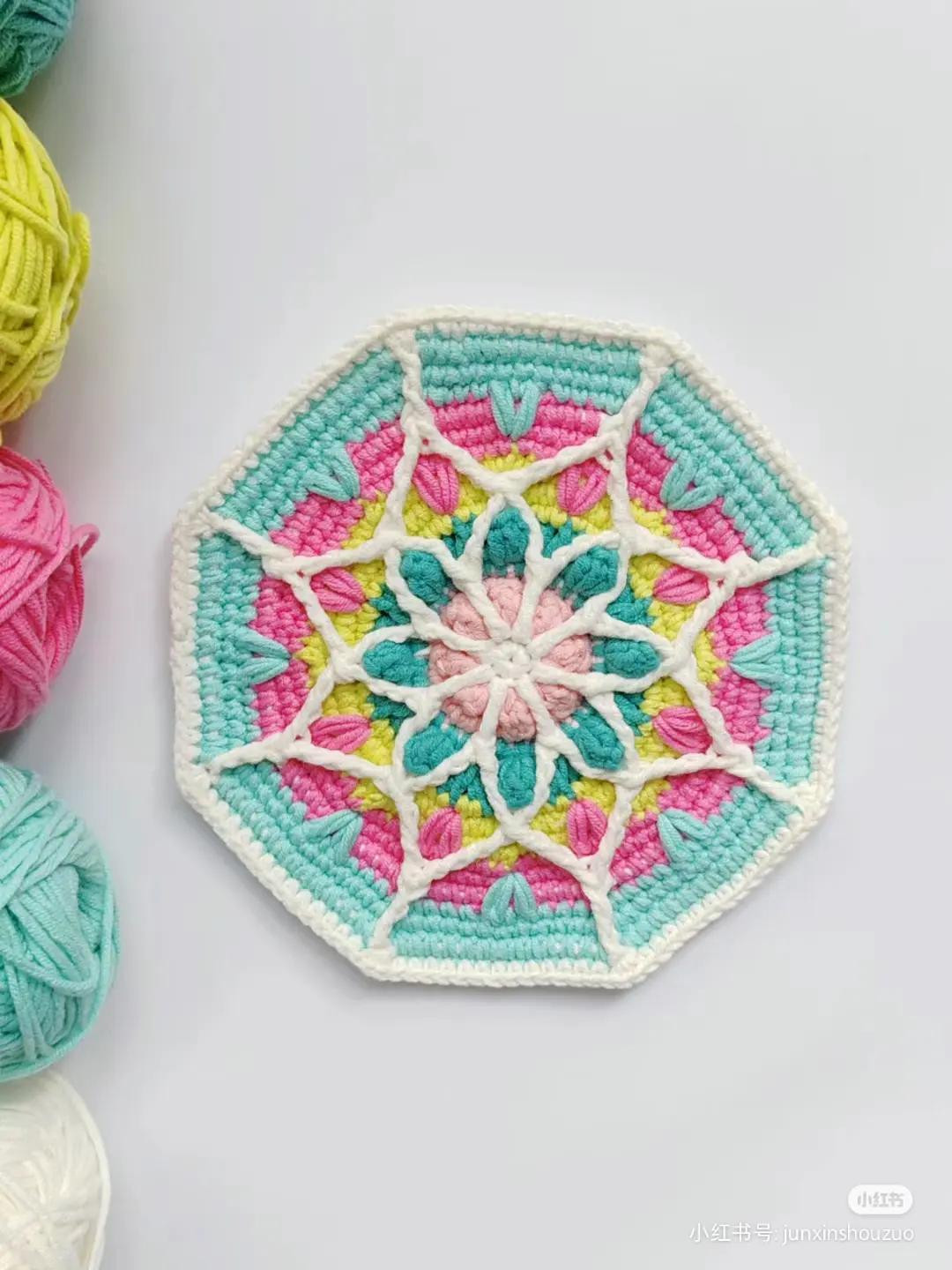 Crochet Flat Charts: Sun, Flower and Clover Square Patterns