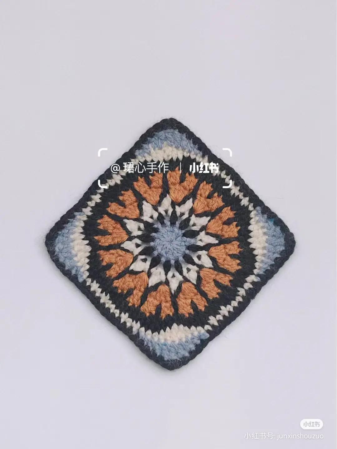 Crochet Flat Charts: Sun, Flower and Clover Square Patterns