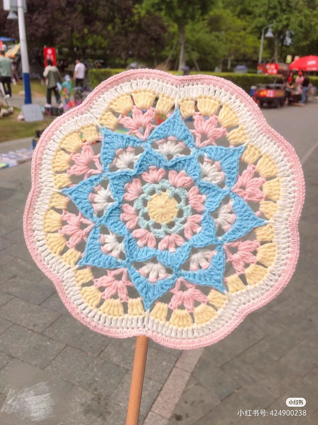 Crochet Flower Fan Mandala Pattern Chart - Detailed Diagram for Colorful Handheld Fans