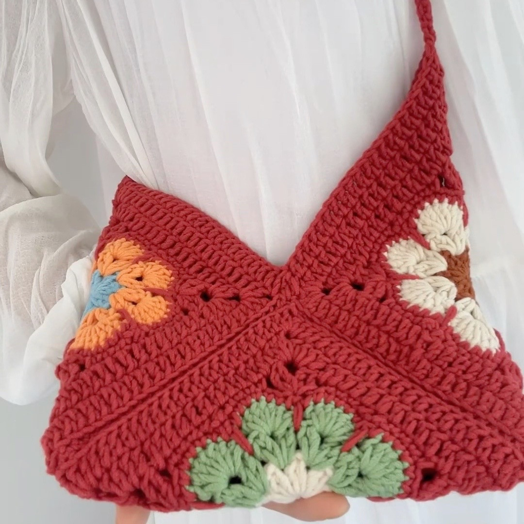 Crochet Flower Granny Square Pattern Chart with Step-by-Step Instructions in Red, White, and Brown Yarn