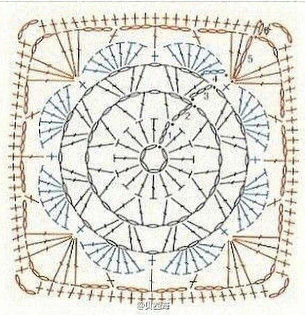 Crochet Flower Motif Chart: Black and White Tote Bag Pattern with Bamboo Handle