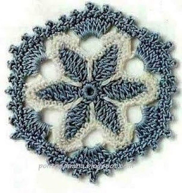 Crochet Flower Motif Chart: Black and White Tote Bag Pattern with Bamboo Handle