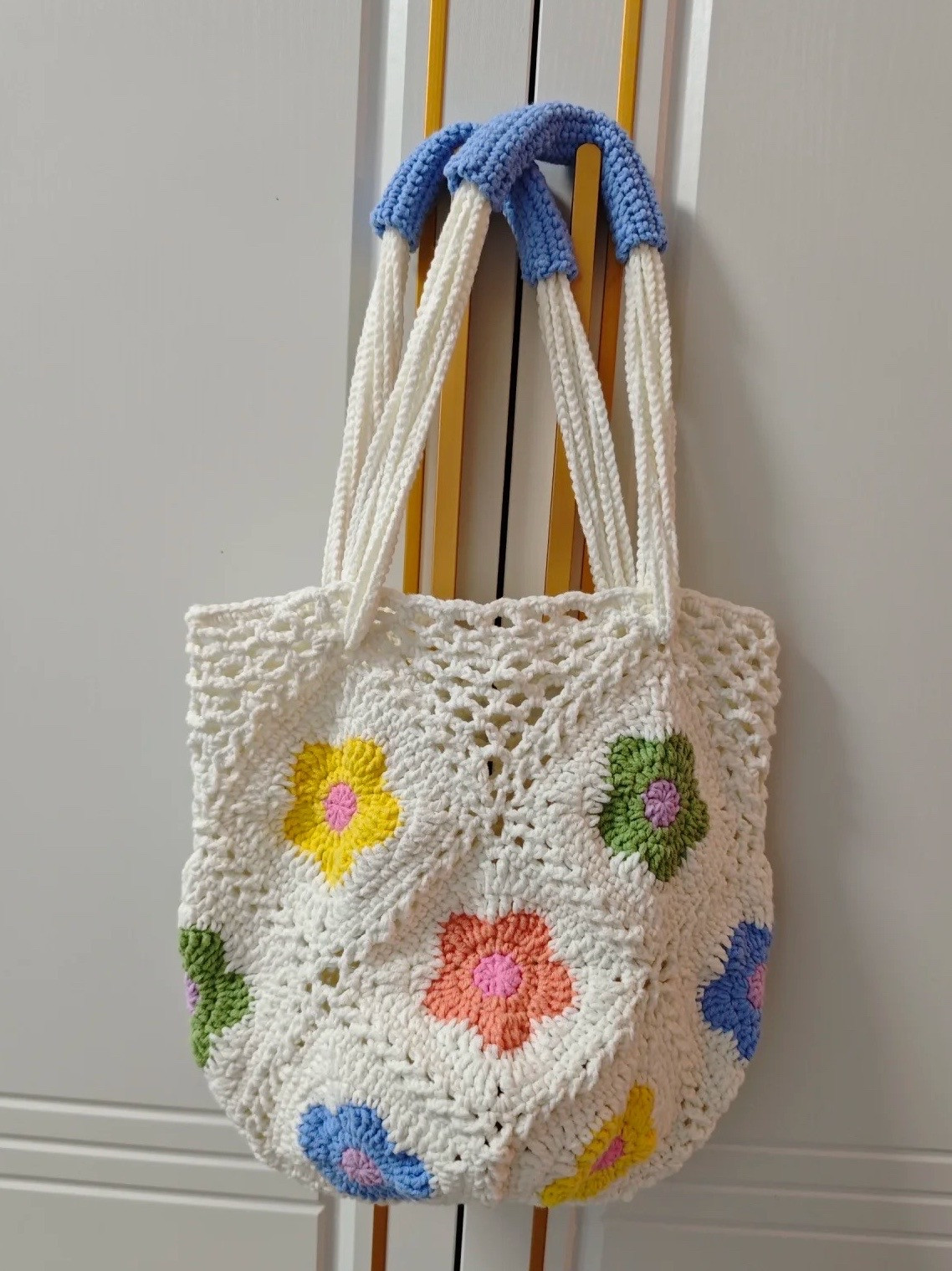 Crochet Flower Tote Bag Pattern and Instructions
