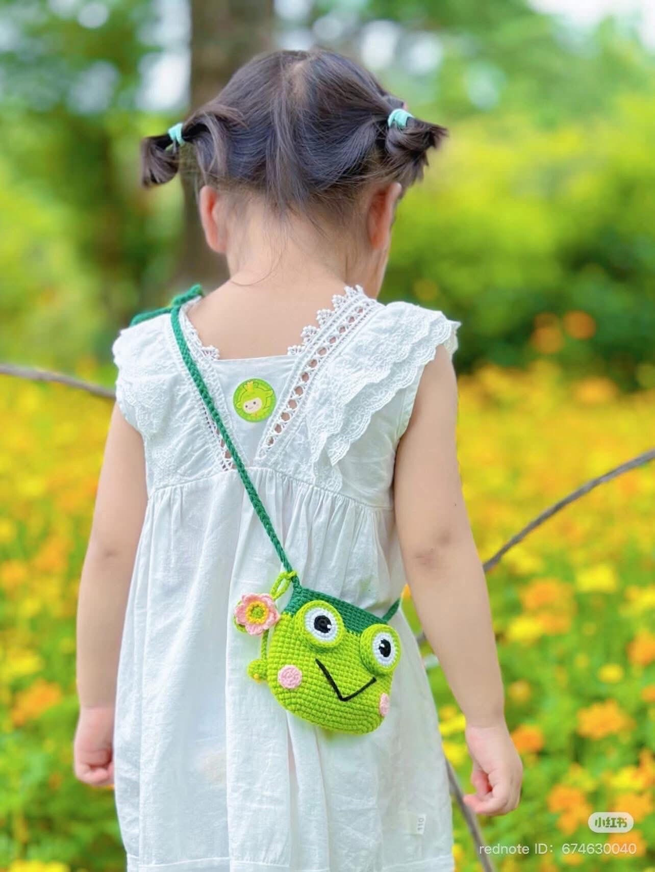 Crochet Frog Bag Pattern with Lotus Flower Charm