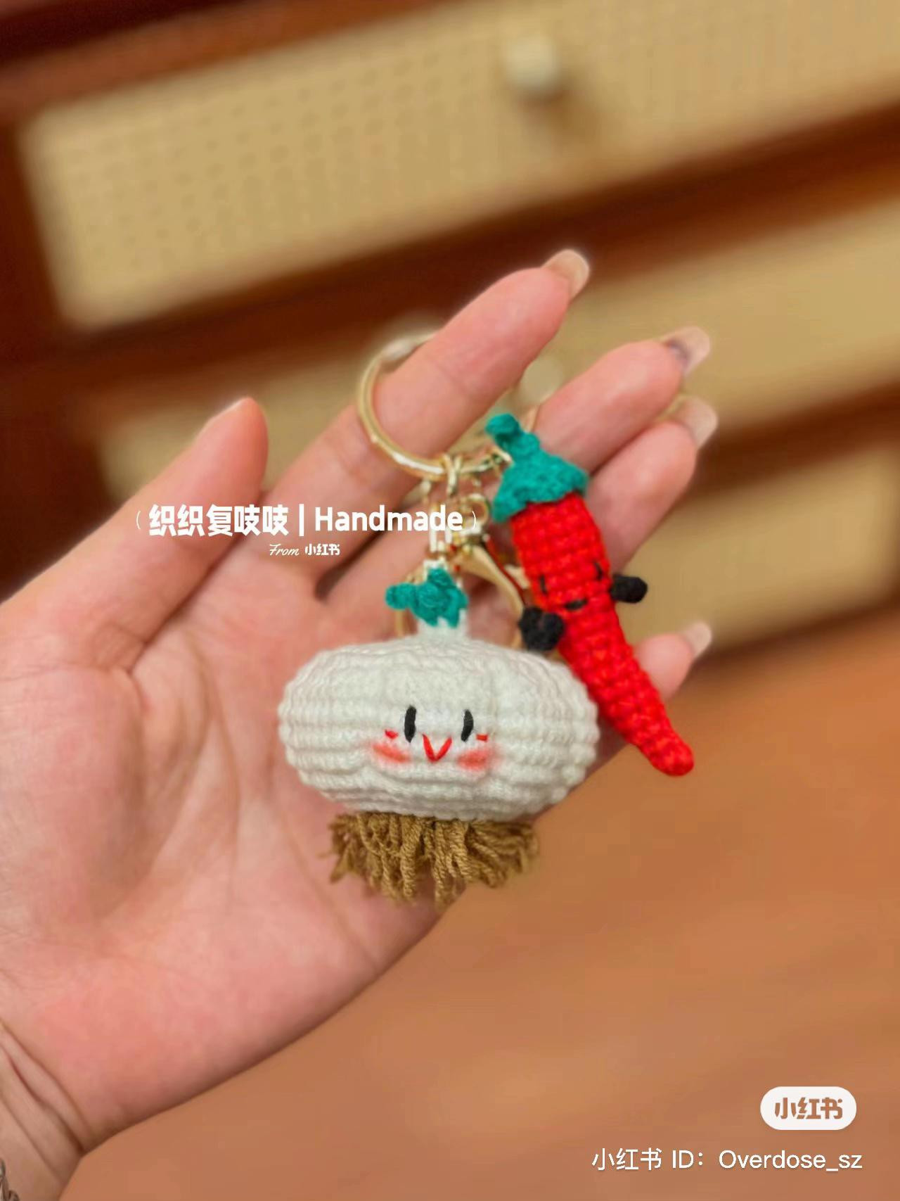 Crochet Garlic and Chili Pepper Amigurumi Keychain Tutorial