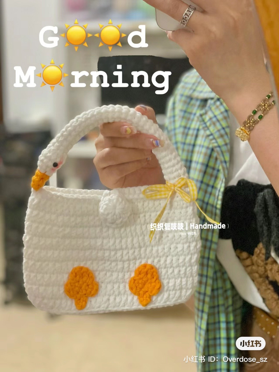 Crochet Goose Bag Pattern Chart: White Body with Orange Feet and Head Handle