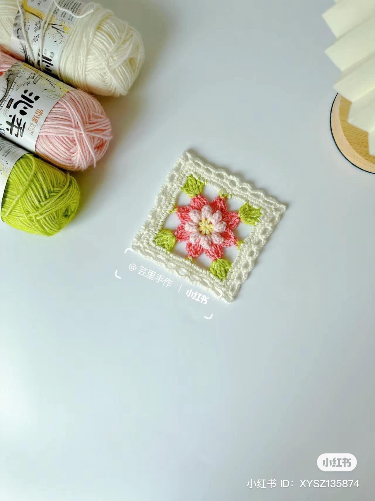 Crochet Granny Square Chart Pattern with Floral Designs and Detailed Instructions