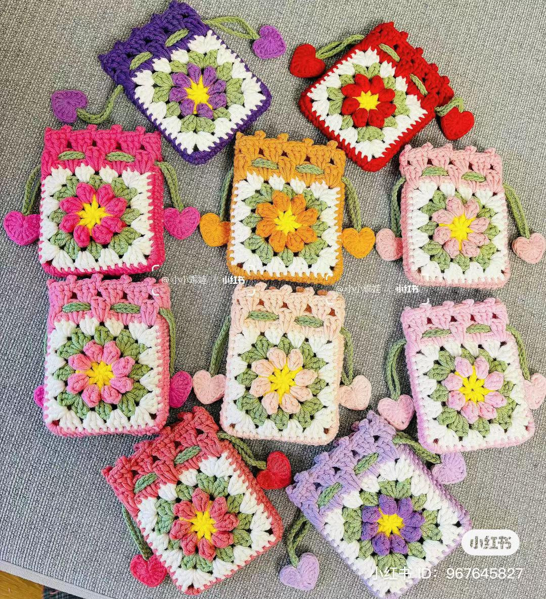 Crochet Granny Square Coin Purse with 3D Flower Pattern and Chart