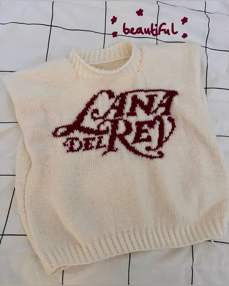 Crochet Graphgan Tote Bags: Heart, Hibiscus Flower, and Bear Patterns with Charts