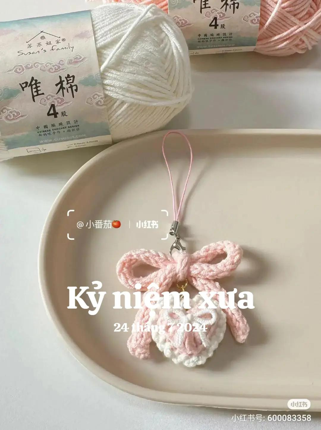 Crochet Heart Bow Phone Charm Pattern Tutorial