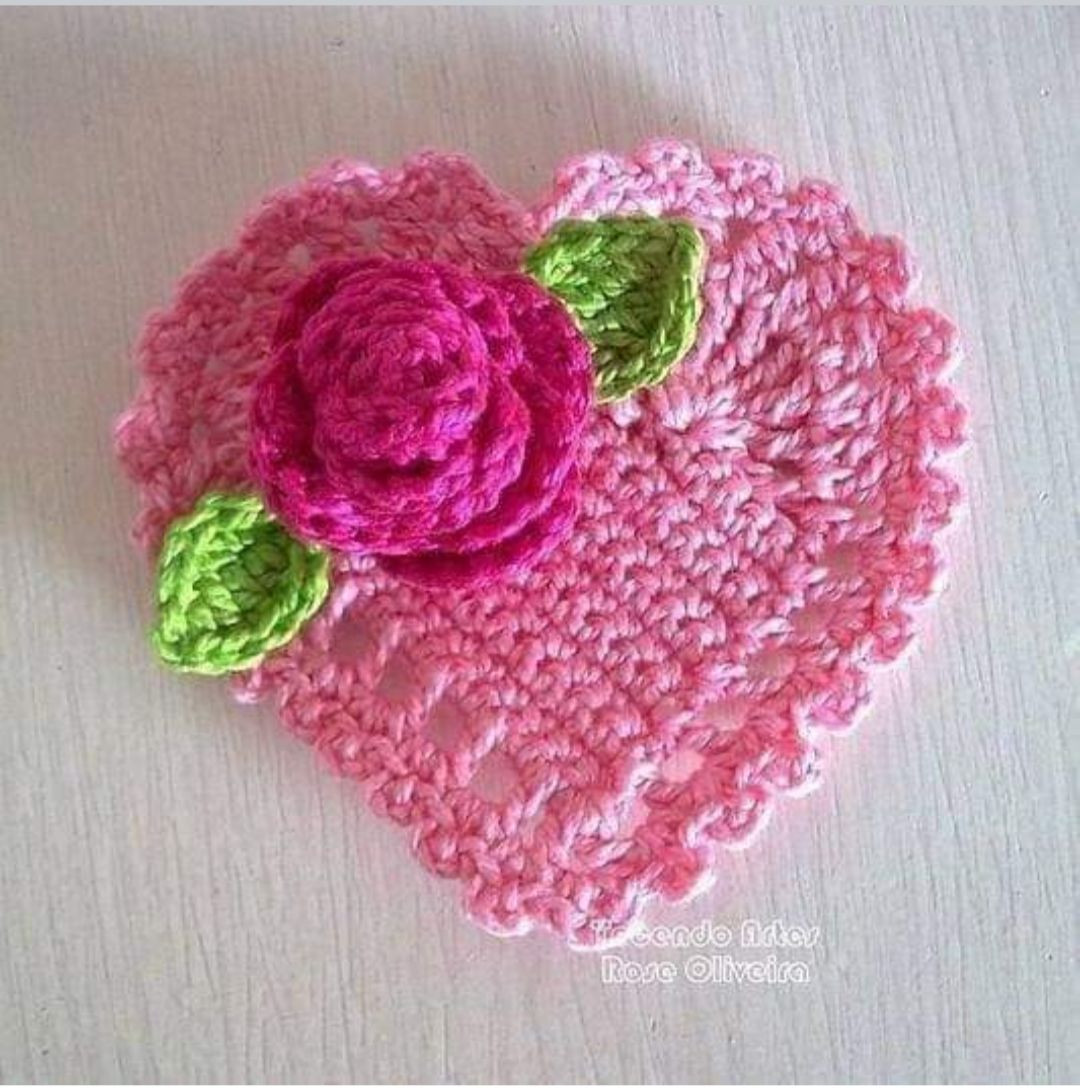 Crochet Heart Pattern with Rose Flower - Pink and Green Yarn Tutorial