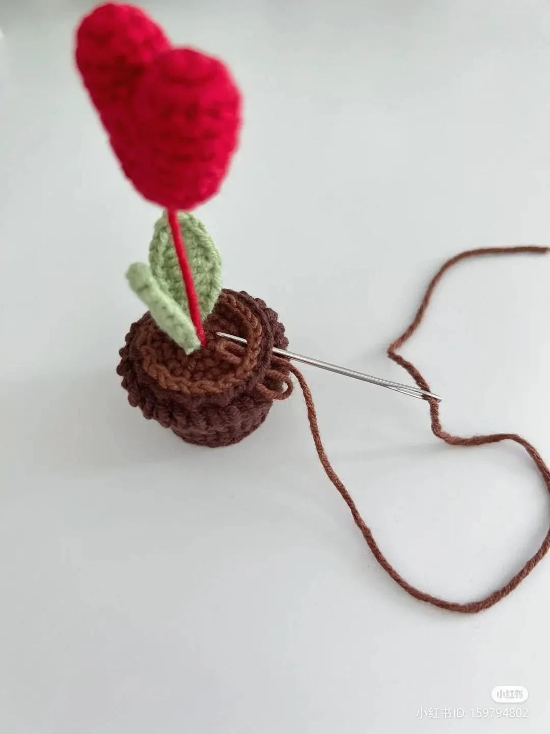 Crochet Heart Plant Pattern Tutorial