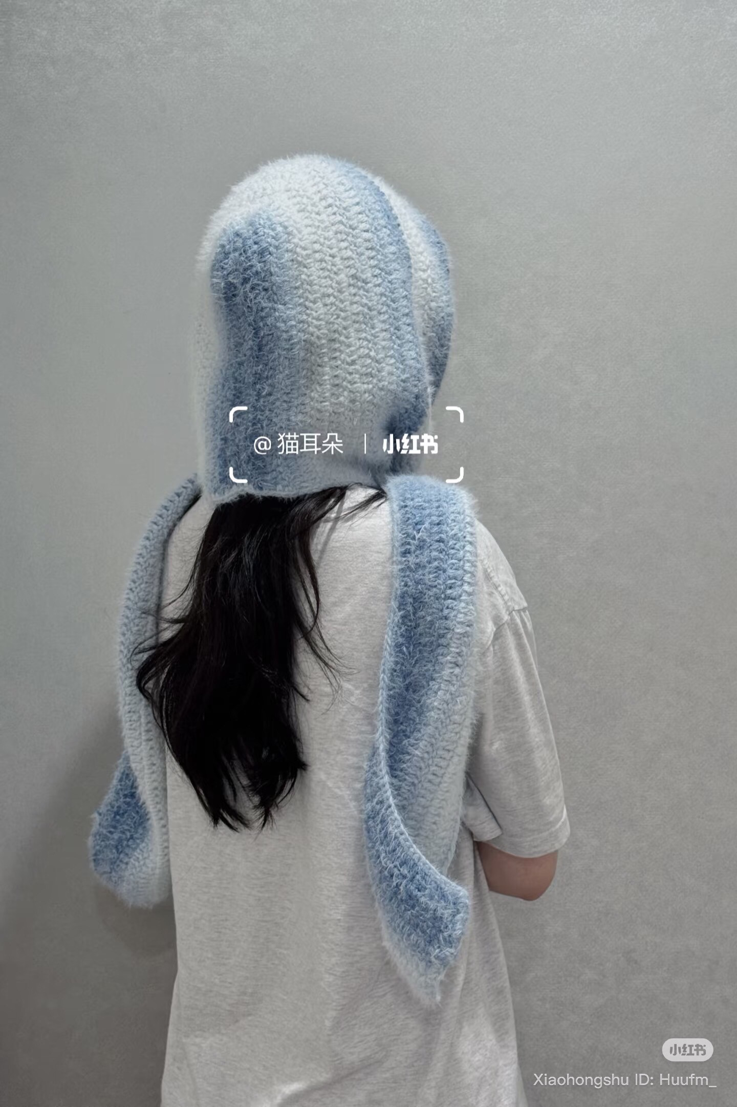 Crochet hooded scarf chart with blue and white stripes