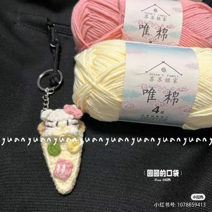 Crochet Kitty Pizza Keychain Pattern Chart with Susan's Family Yarn