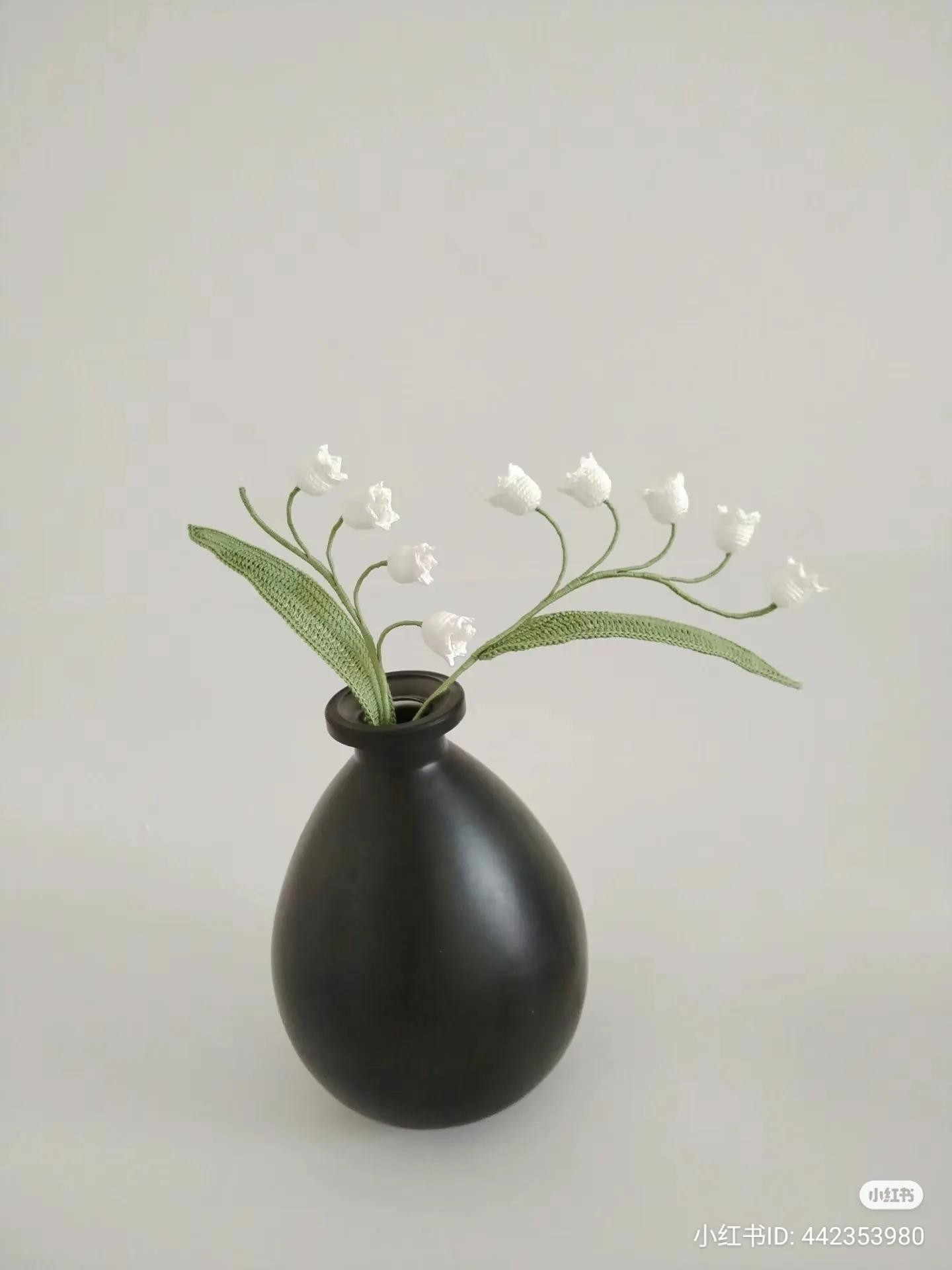 Crochet Lily of the Valley Flower Pattern Tutorial with Detailed Stitch Instructions and Yarn Materials