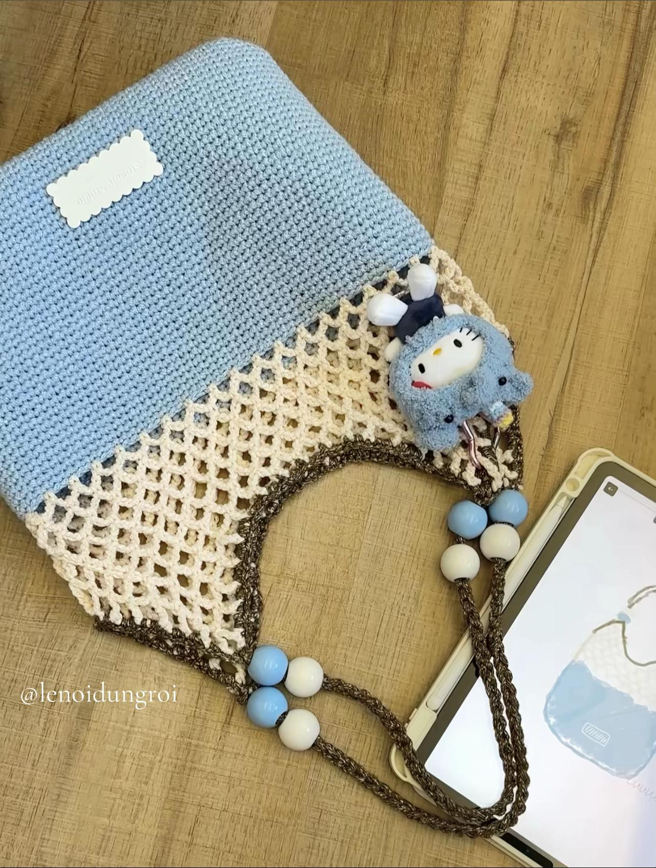 Crochet Mesh Tote Bag Pattern Chart - Blue and Brown