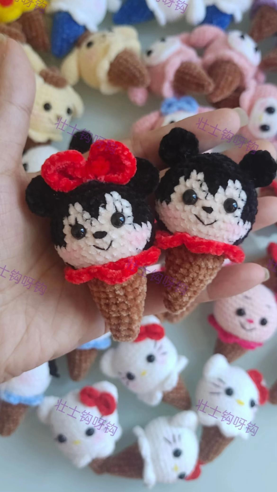 Crochet Mickey and Minnie Ice Cream Cone Pattern Chart