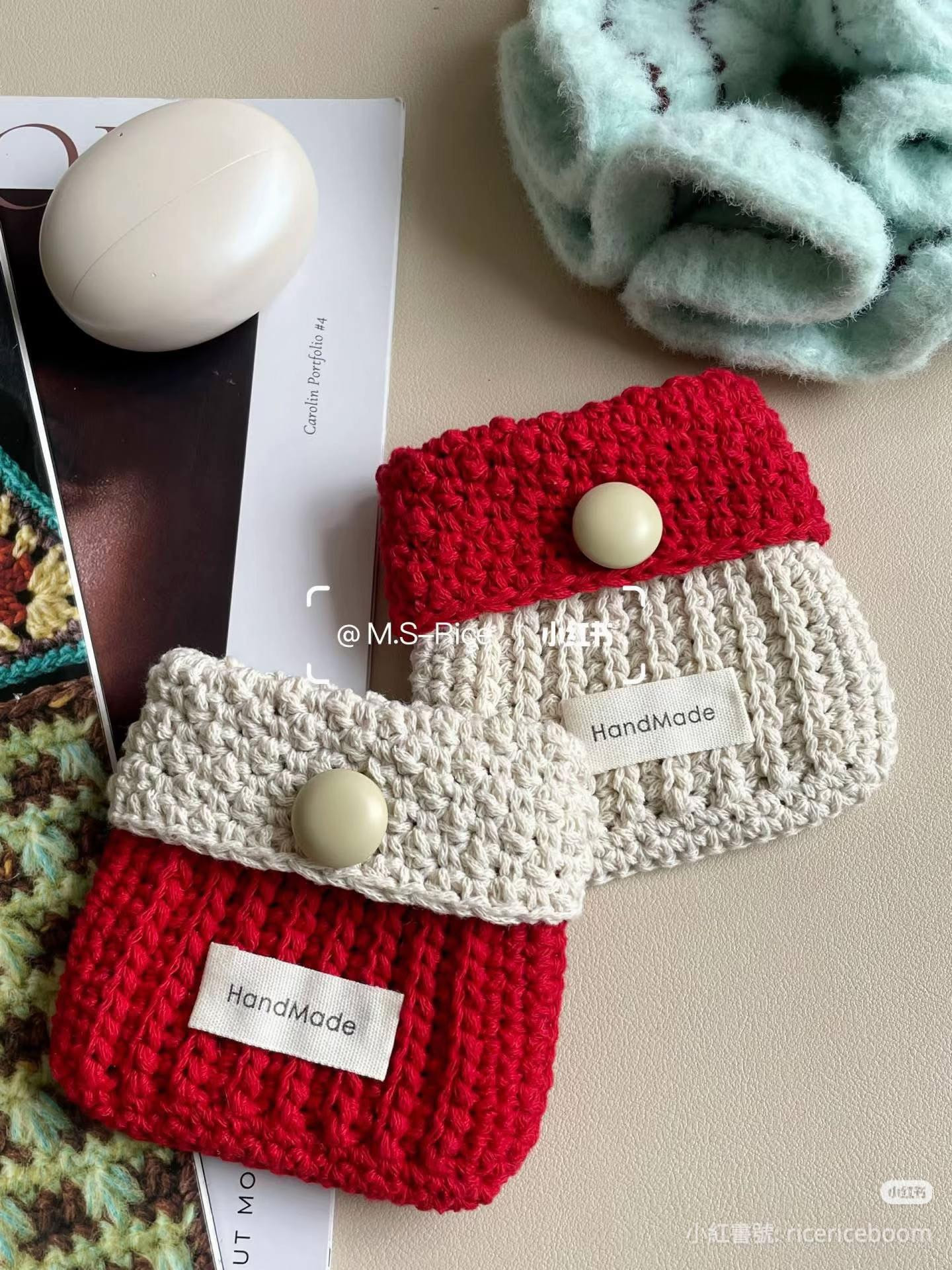 Crochet Mini Bag Pattern Tutorial: Red and White Buttoned Pouch