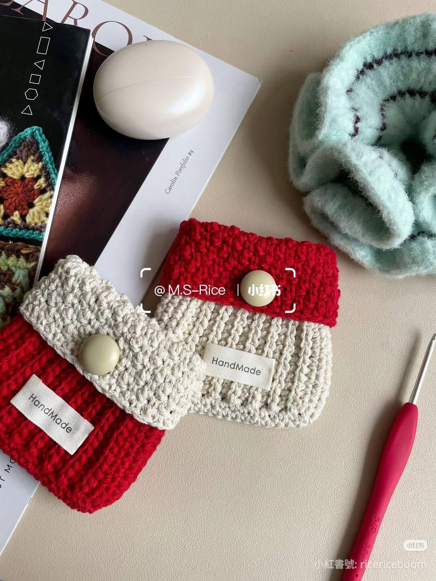 Crochet Mini Bag Pattern Tutorial: Red and White Buttoned Pouch