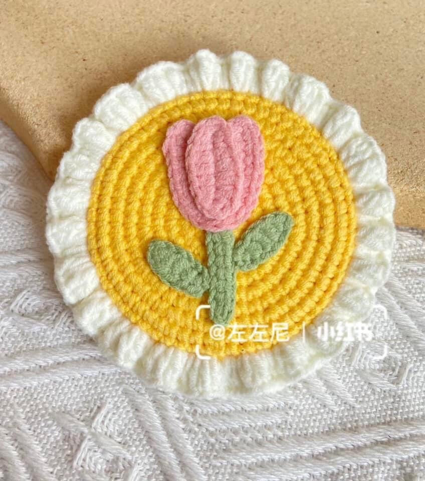 Crochet Mirror Case Pattern: Cute Bear and Frog Designs