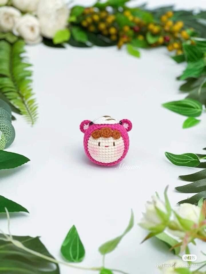 Crochet Mochi Cake Doll with Bear, Pig, and Rabbit Toppers Pattern