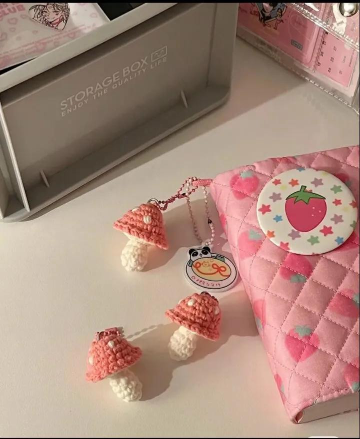 Crochet Mushroom Hair Clip Pattern