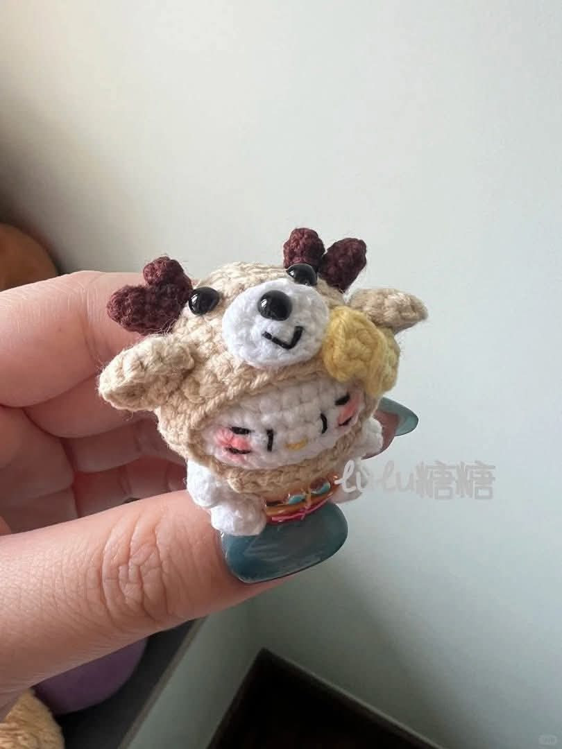Crochet Pattern: Cute Christmas Deer, Santa & Tree Amigurumi Dolls