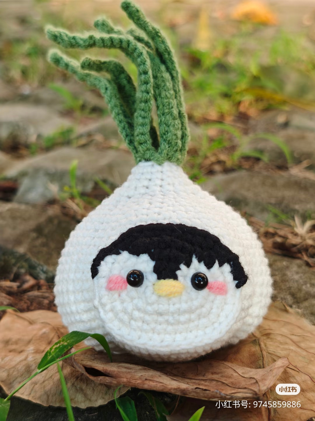 Crochet Pattern: Cute Garlic Penguin Doll (Garlic Q)