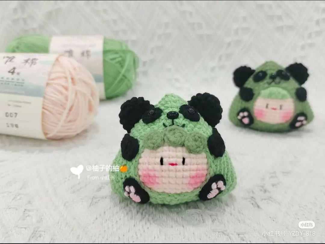 Crochet Pattern: Cute Green Panda Zongzi Amigurumi Doll Tutorial Chart