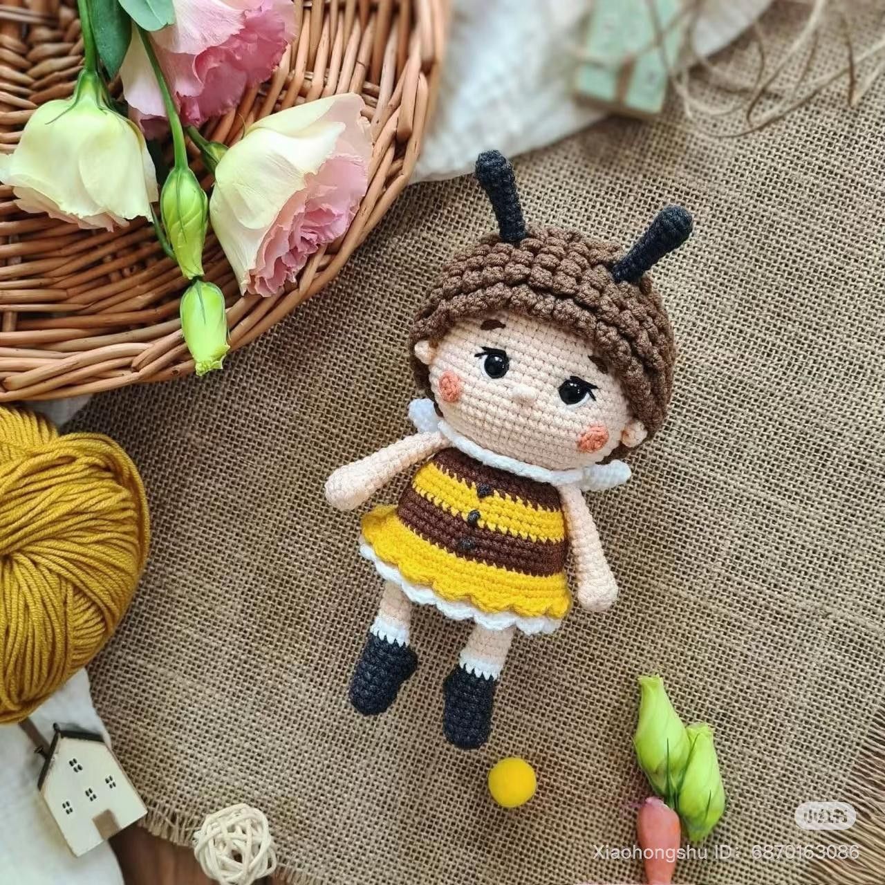 Crochet Pattern: Cute Honey Bee Amigurumi Doll with Yellow and Brown Stripes