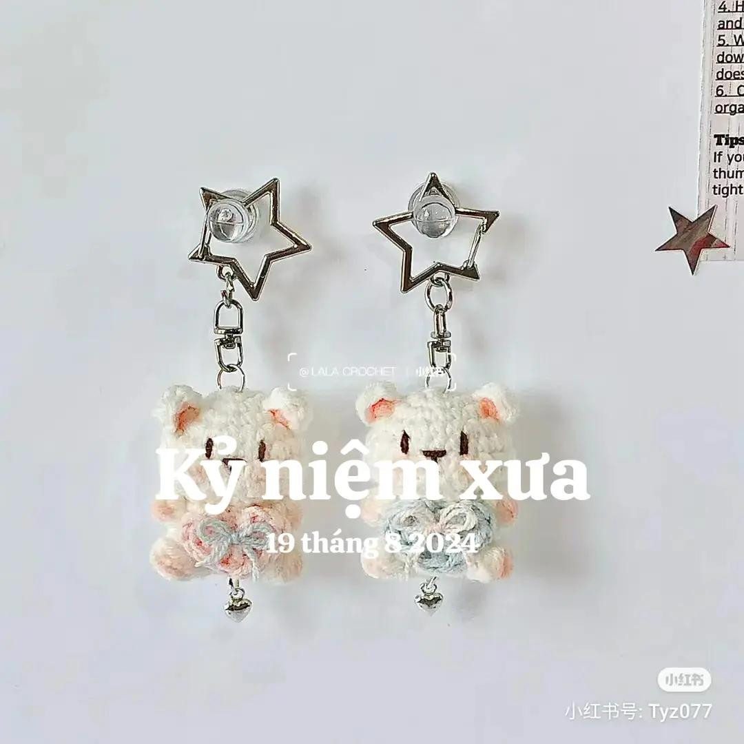 Crochet Pattern: Cute Mini Bear Keychains with Star Clips