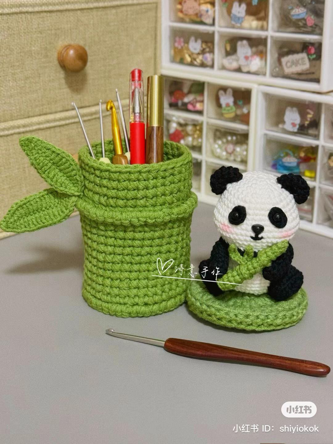 Crochet Pattern: Cute Panda and Bamboo Pen Holder Chart