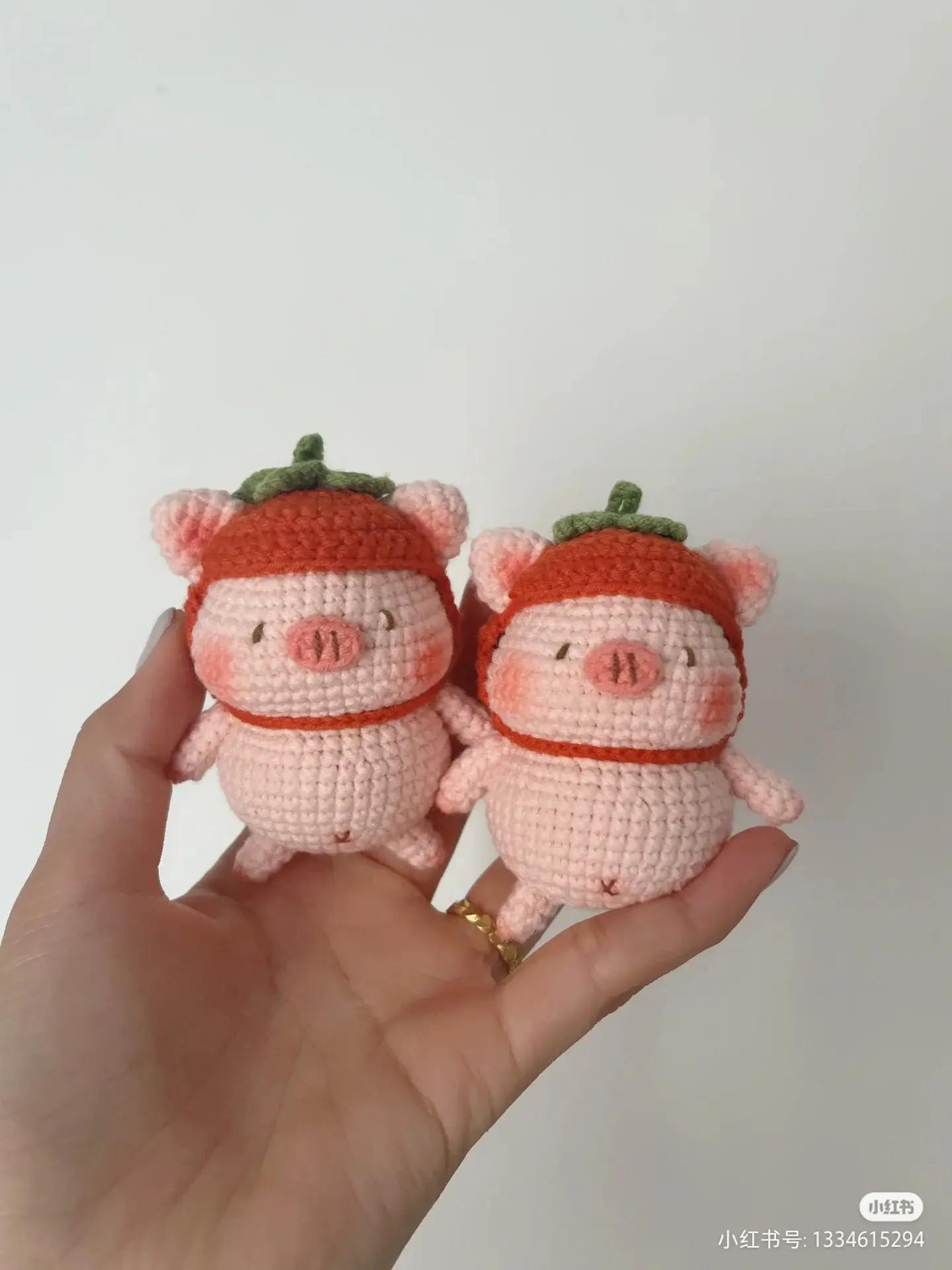 Crochet Pattern: Cute Pig with Persimmon Hat