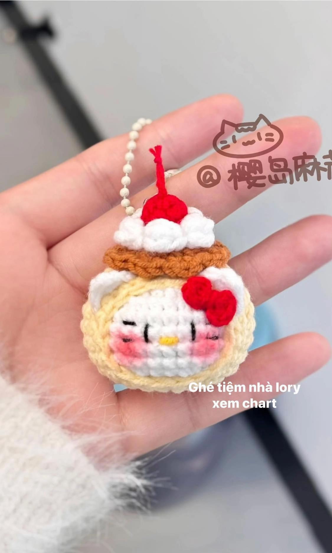Crochet Pattern: Cute Pudding and Taiyaki Kitty Amigurumi Keychains