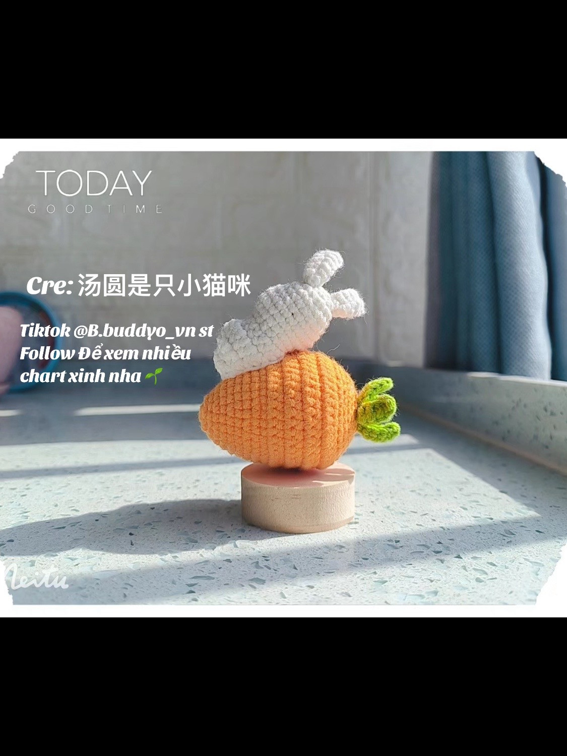 Crochet Pattern: Cute Rabbit on Carrot Amigurumi