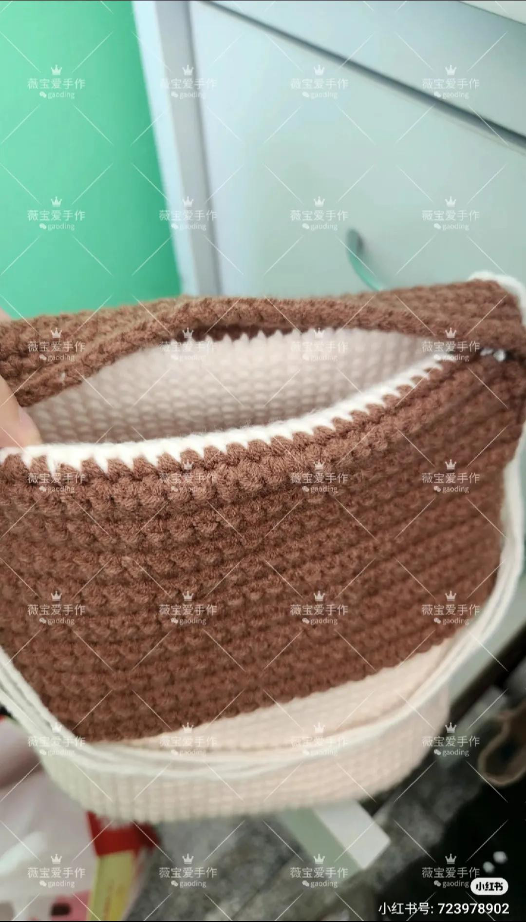 Crochet Pattern for Adorable Character Tissue Box Cover with Brown Hair and Cute Face Design