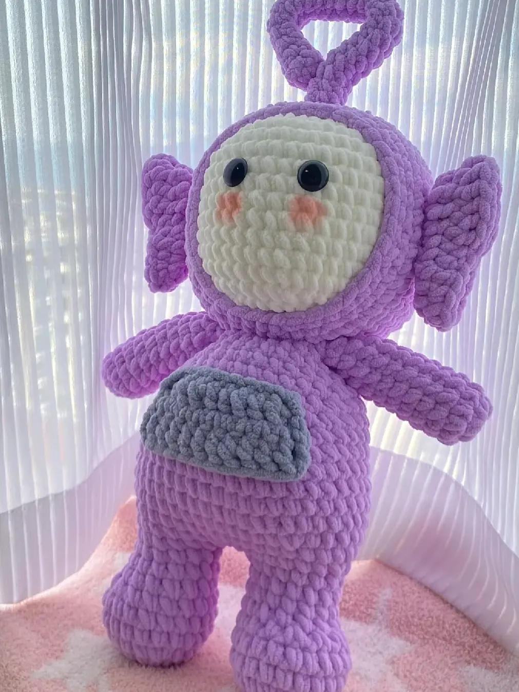 Crochet Pattern for Colorful Teletubby Amigurumi Dolls with Detailed Instructions