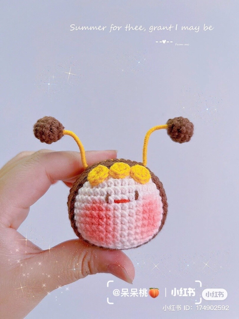 Crochet Pattern for Creamy Little Strawberry and Minnie Mouse Amigurumi Dolls