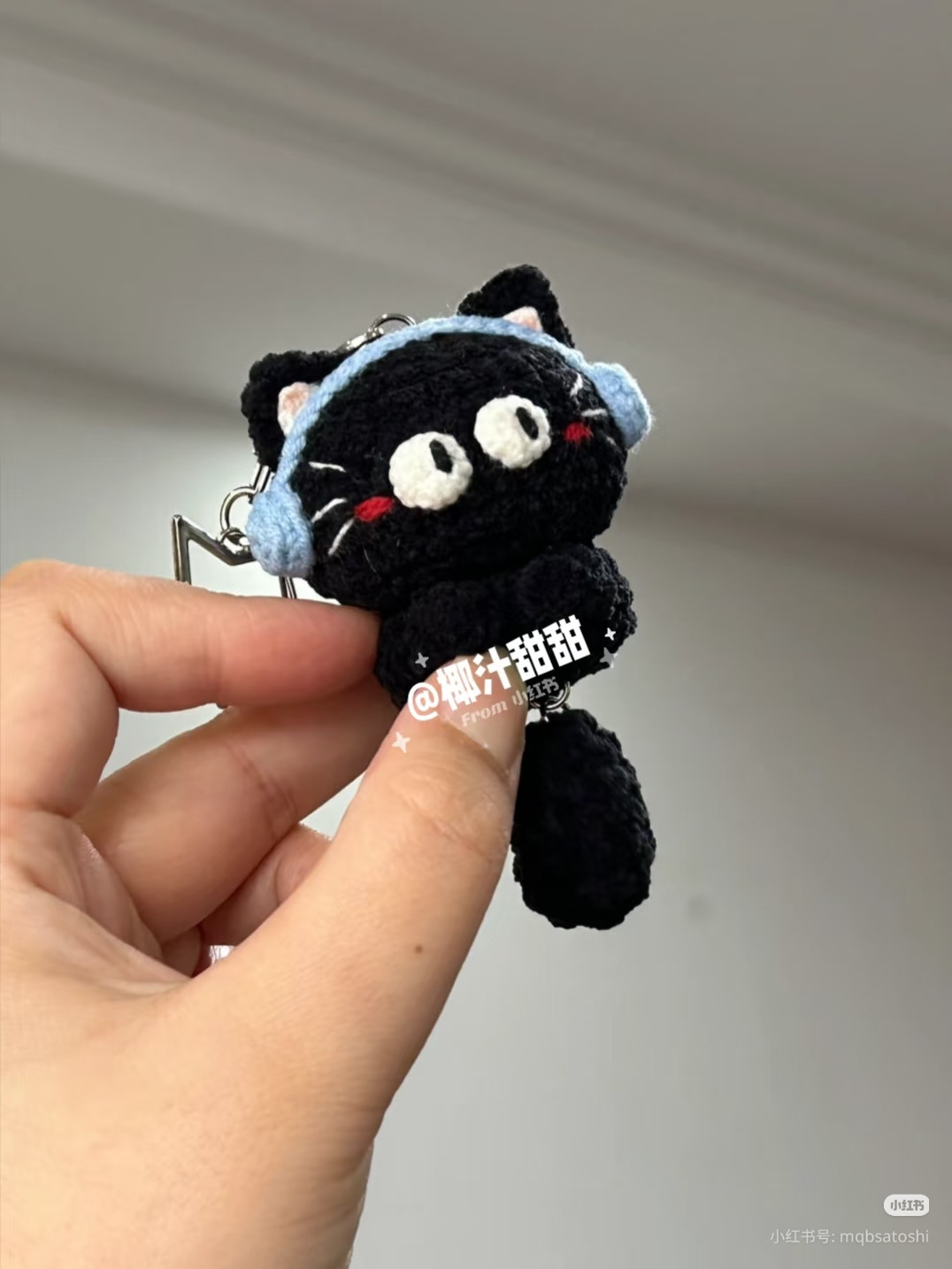 Crochet Pattern for Cute Black Cat Keychain with Blue Headphones