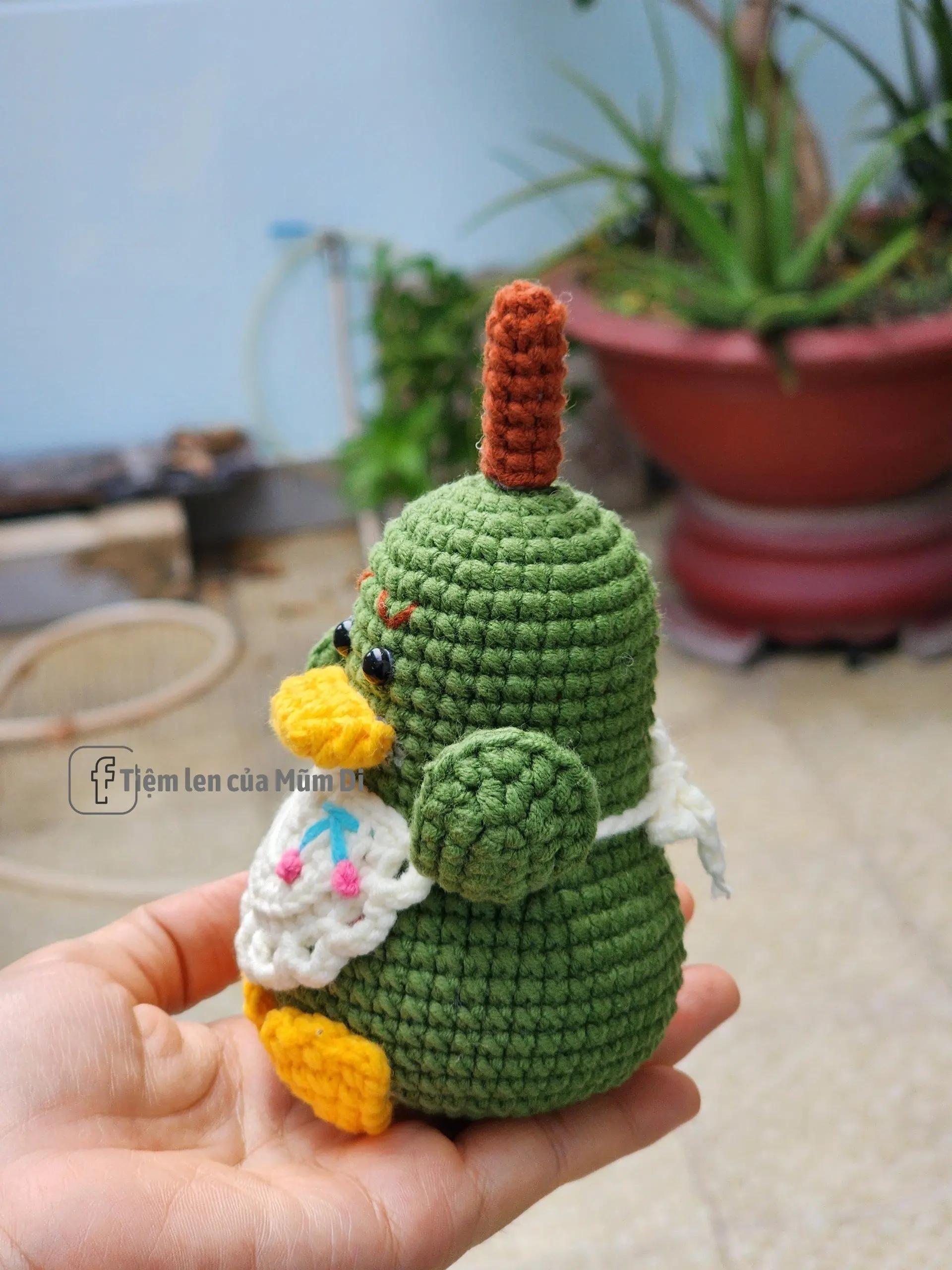 Crochet Pattern for Cute Green Duck Pear Amigurumi with Bib
