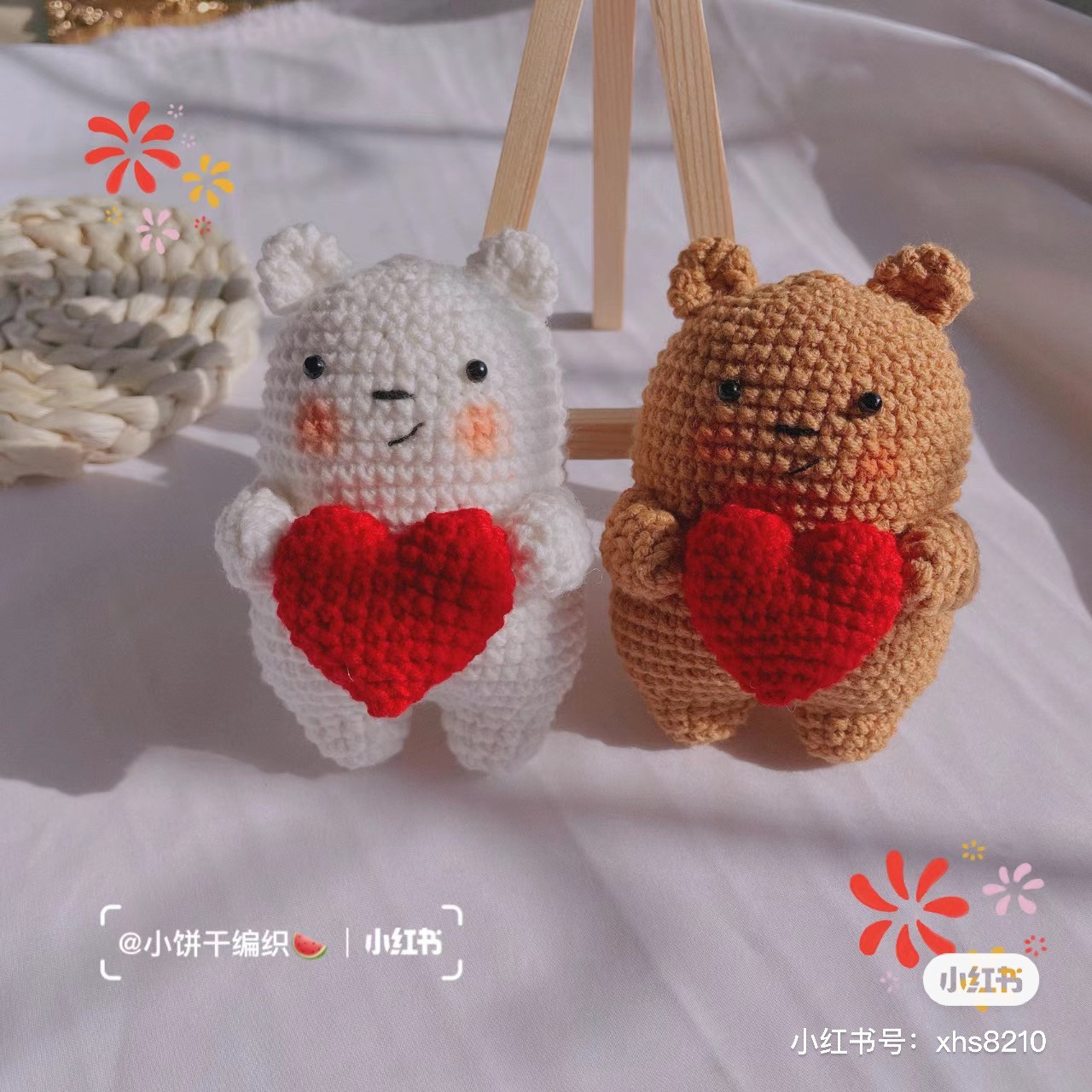 Crochet pattern for cute little bears holding red hearts, brown and white amigurumi