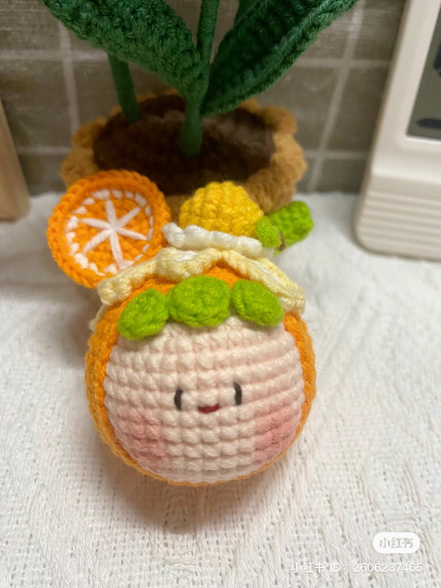 Crochet Pattern for Cute Orange Drink Amigurumi Keychain with Mango and Cream Details