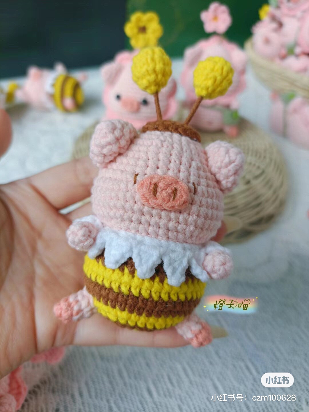 Crochet Pattern for Cute Pink Pig Amigurumi with Flower and Bee Outfits