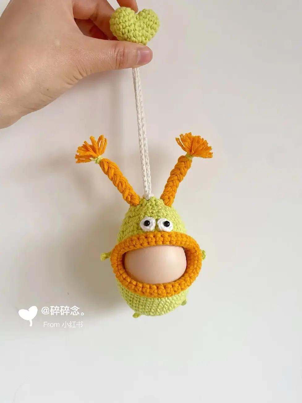 Crochet Pattern for Donald Duck and Daisy Duck Mug Cozies with Detailed Instructions