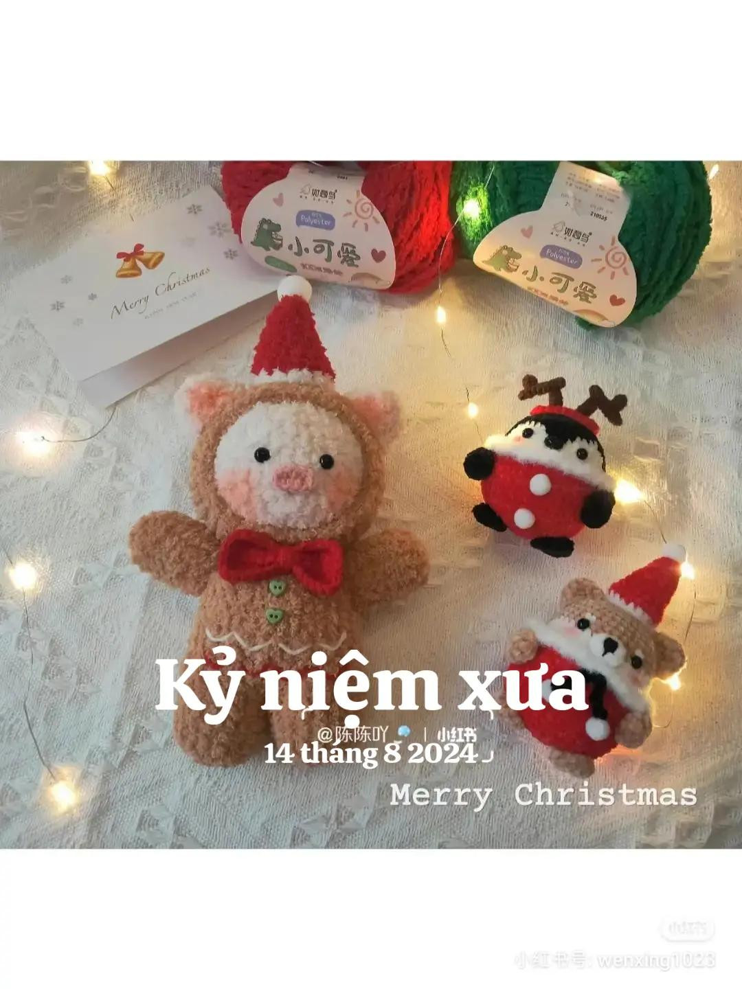 Crochet Pattern for Gingerbread Pig Amigurumi with Christmas Hat